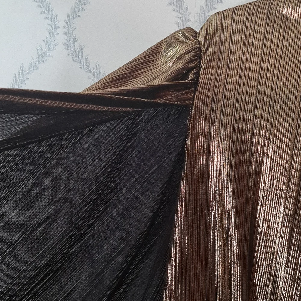 dress. - Picture 6 of 10